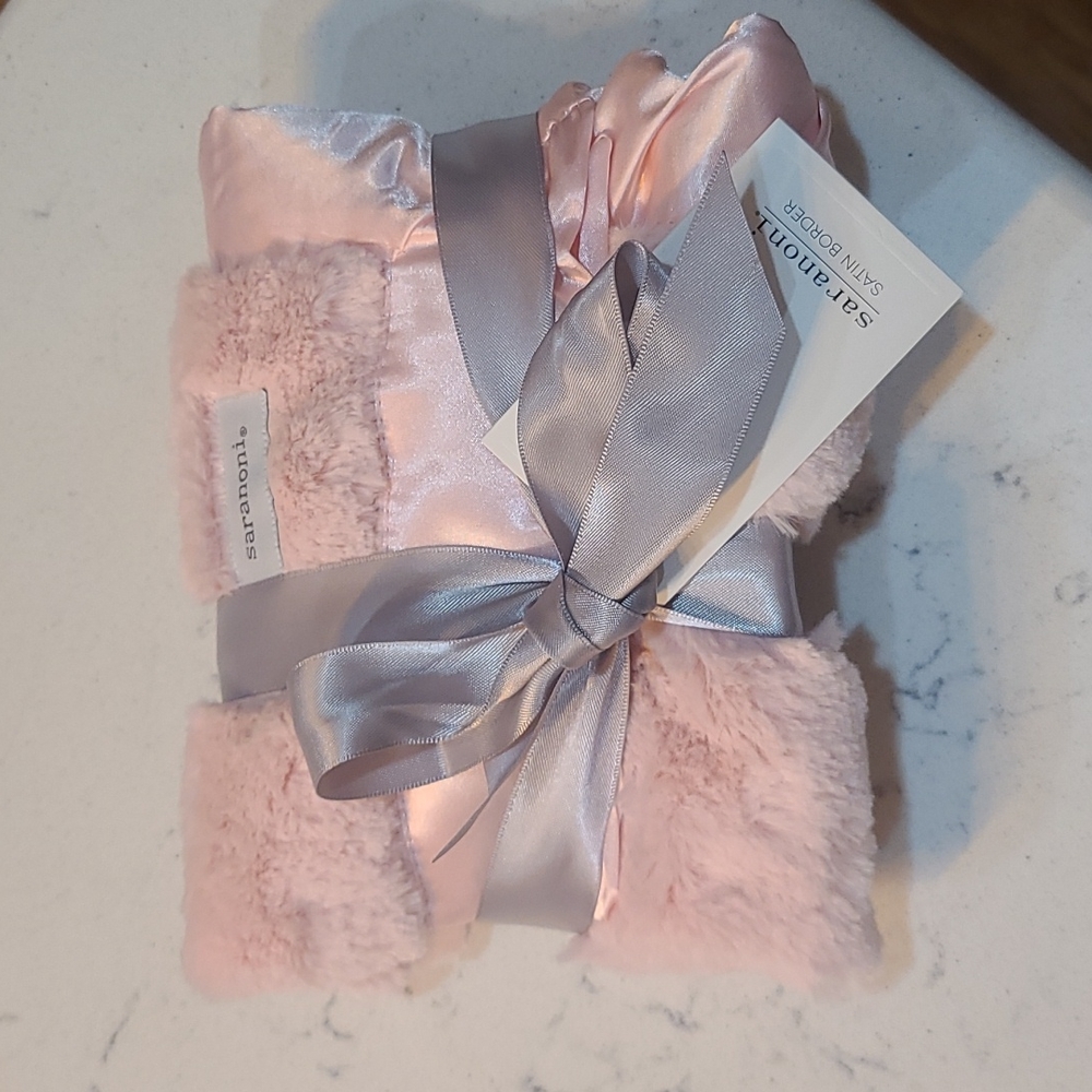 Saranoni, mini satin blanket, 15"x20", light pink, NWT